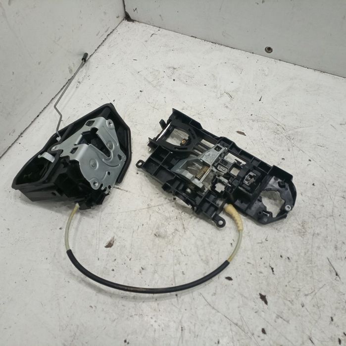 Fecho de porta - BMW 5 Touring (F11) | 09 - 17