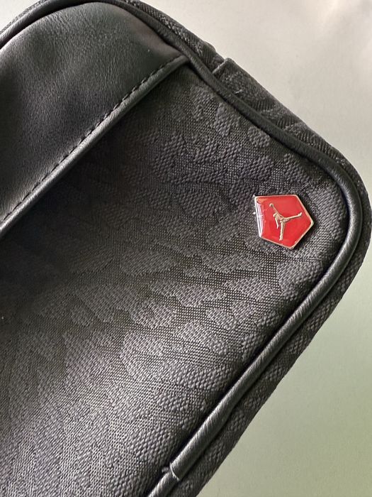 Сумка Air Jordan Icon Camera Bag Black MA9023-G0T