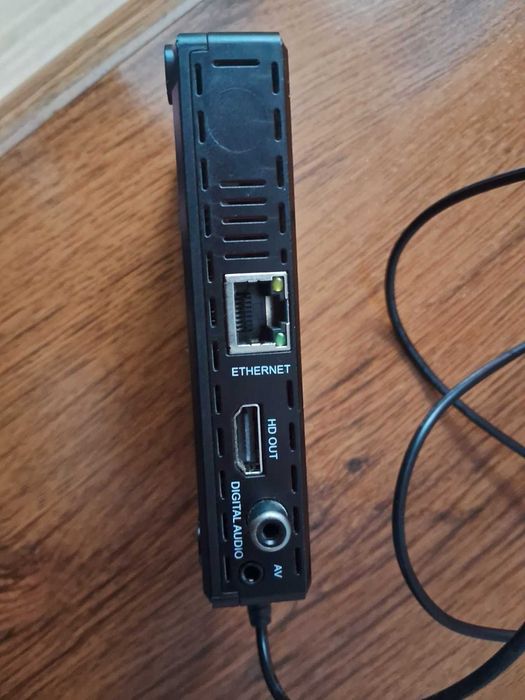 супутниковий ресівер DENYS   H. 265 IP TV