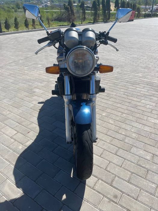 Мотоцикл Honda cb-1 400