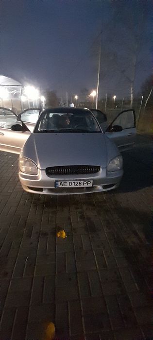 Хюндай соната 2001г.