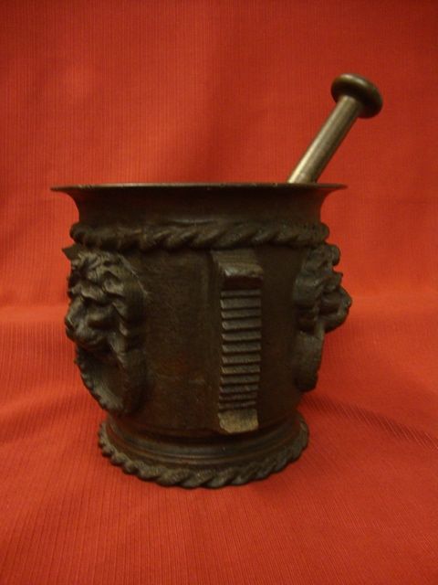 Grande Almofariz antigo em bronze