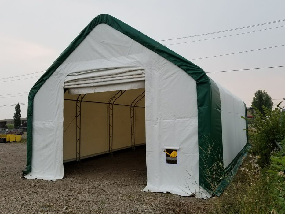 Hala namiotowa z dwuspadowym dachem 6,1x12,2m PVC 750g/m2