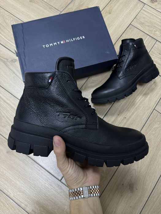 Nowa Trapery Męskie Skórzane Tommy Hilfiger Czarne Wiązane Trzewikj