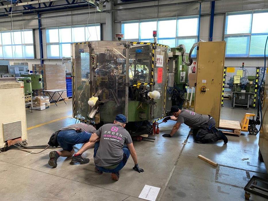 Relokacje, przenosiny, demontaż, transport maszyn i linii produkcyjny