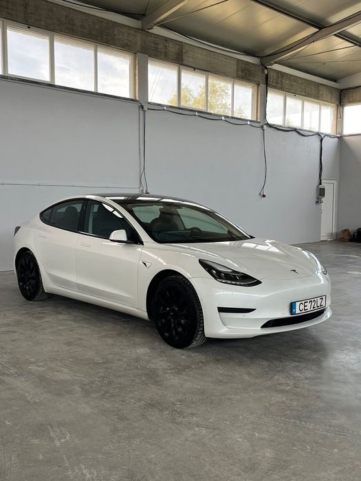 Tesla Model 3 Standard Range Plus RWD
