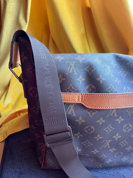 Louis Vuitton mala computador