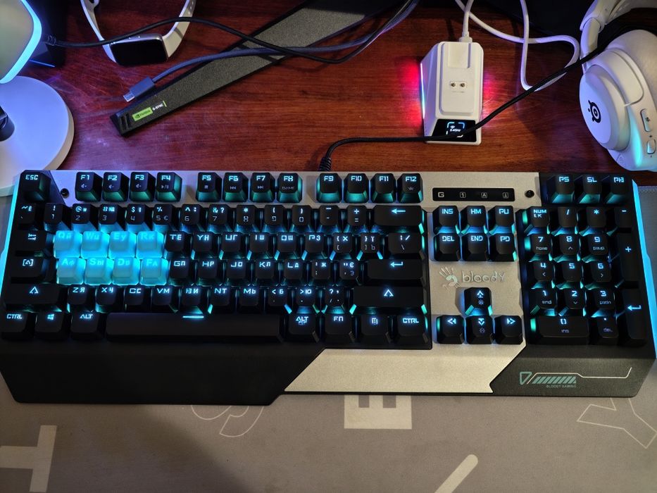 Игровая клавиатура Bloody B865