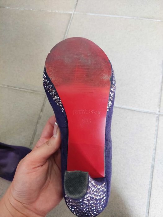 Buty na obcasie - sandałki beżowe, obcasy brązowe i fioletowe