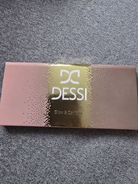 Paleta do konturowania Dessi Glow&Contour 01Light