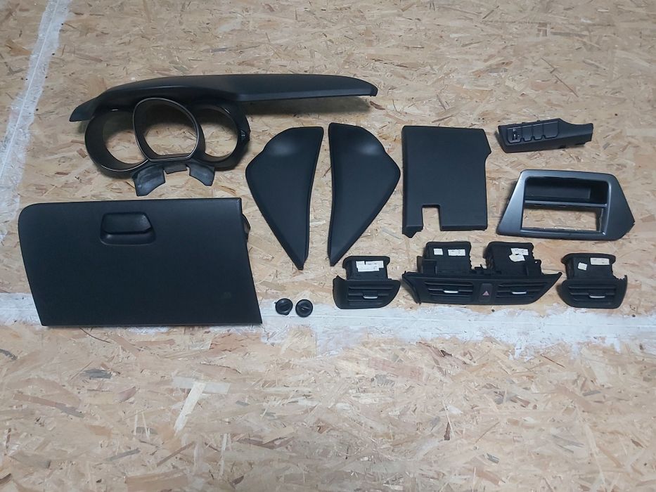 Пластик обшивка салона Kia Rio 3  11-15