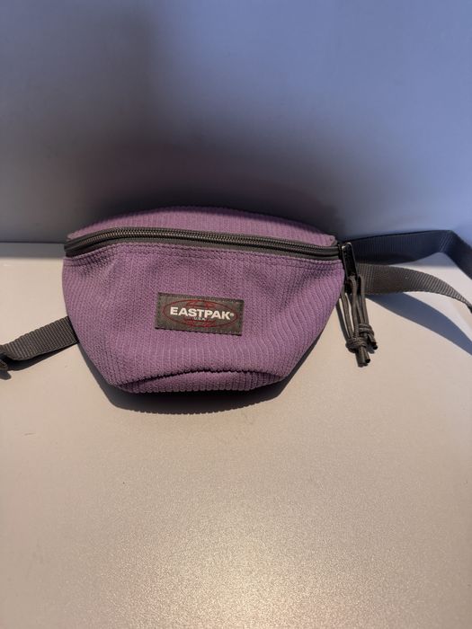 Бананка eastpak