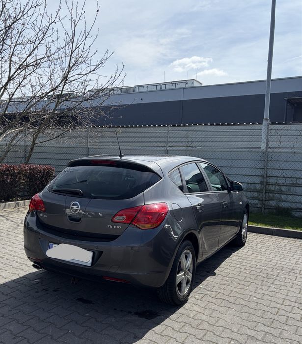 Opel Astra J, Turbo