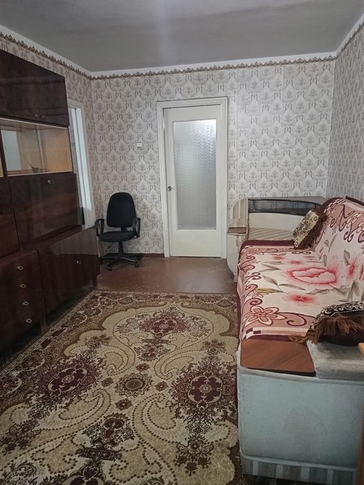 Продам 3к квартиру Космонавтів/10 квартал
