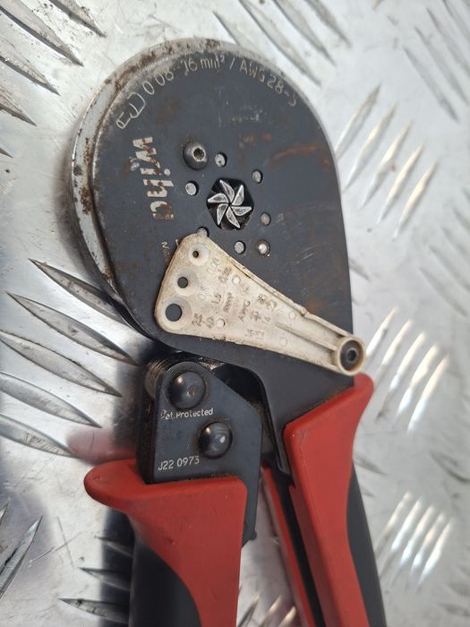 What Інструмент для обтиску кабельних штирьових наконечників муфт жил