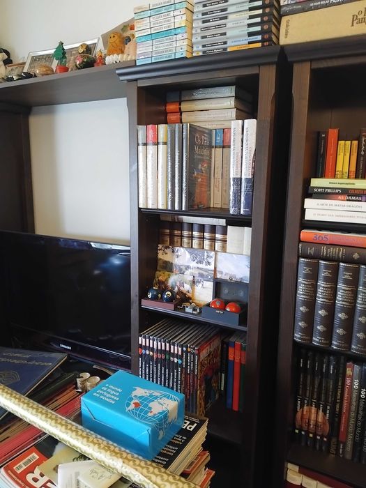 Livros diversos - venda por motivo de mudança - 1