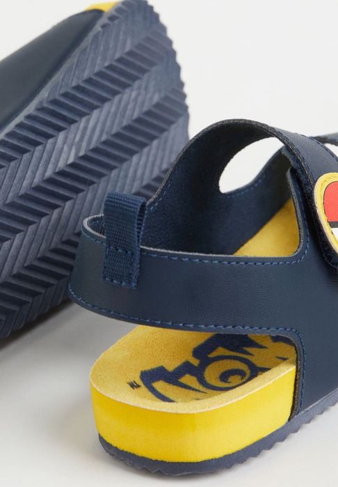 H&M Pikachu Pokemon sandały NOWE rozmiar 24
