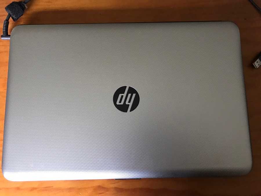 Portátil HP 15-ac010np