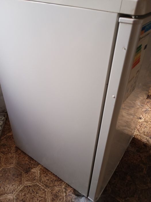 Продам бу морозильную камеру Electrolux