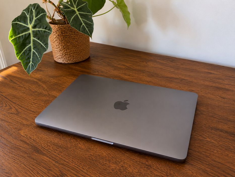 MacBook Air M1 (2020) – 8GB RAM – Optimo Estado