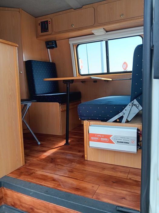 VENDO: AUTOCARAVANA Ford Transit 2.5cm3 85cv Modelo 120VAN TSE-4 Turbo Diesel