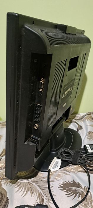 Телевізор - монітор 19