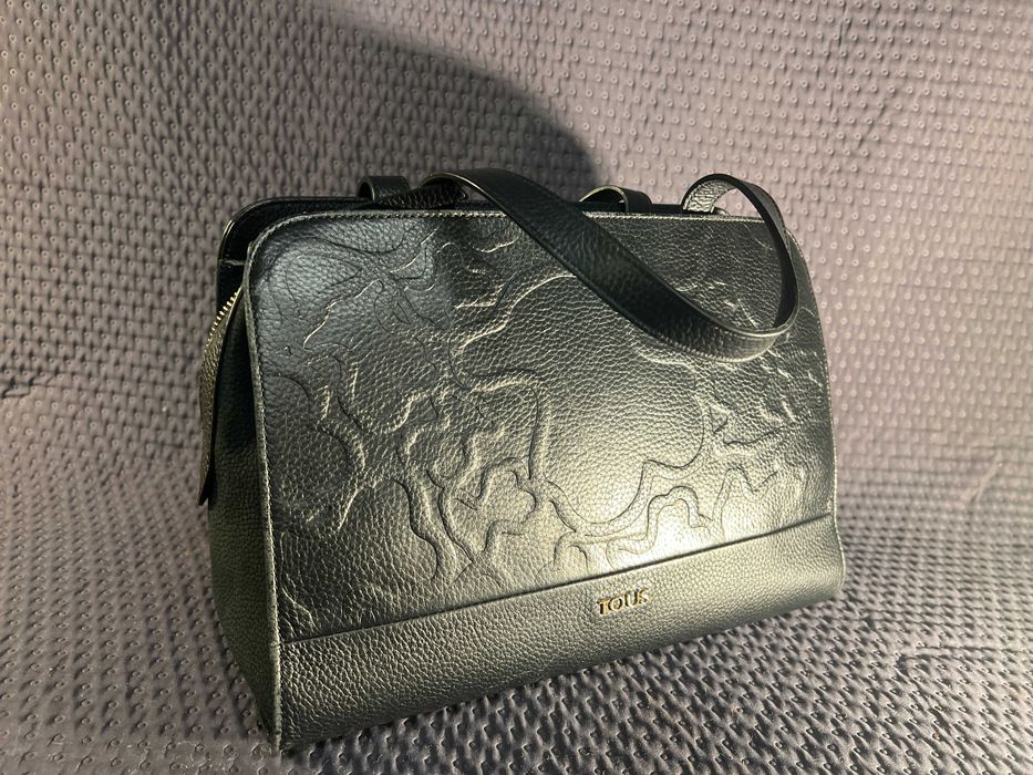 Torebka TOUS czarna skora wytlaczane misie bowling bag uzywana