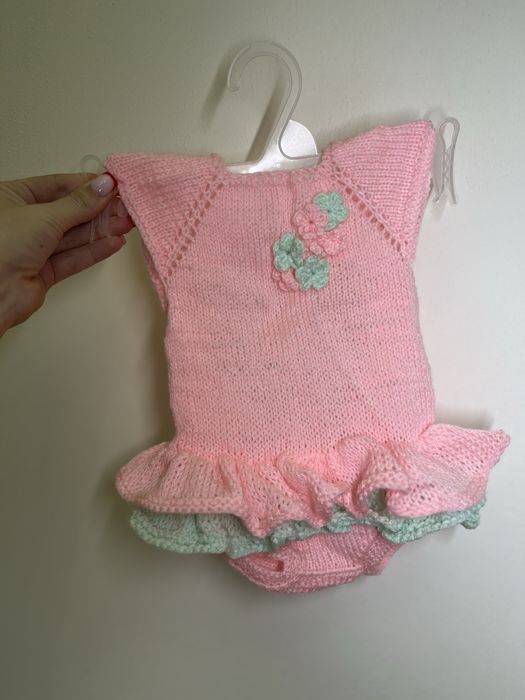 Вʼязаний одяг для немовлят