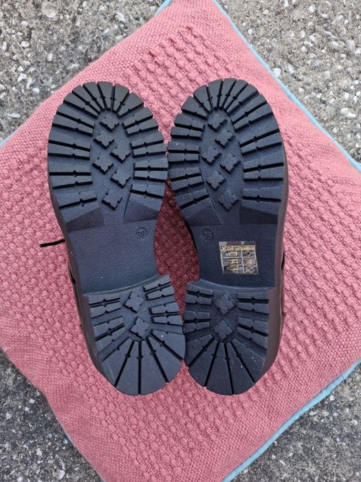 Sapatos pretos envernizados Coolway , número 38