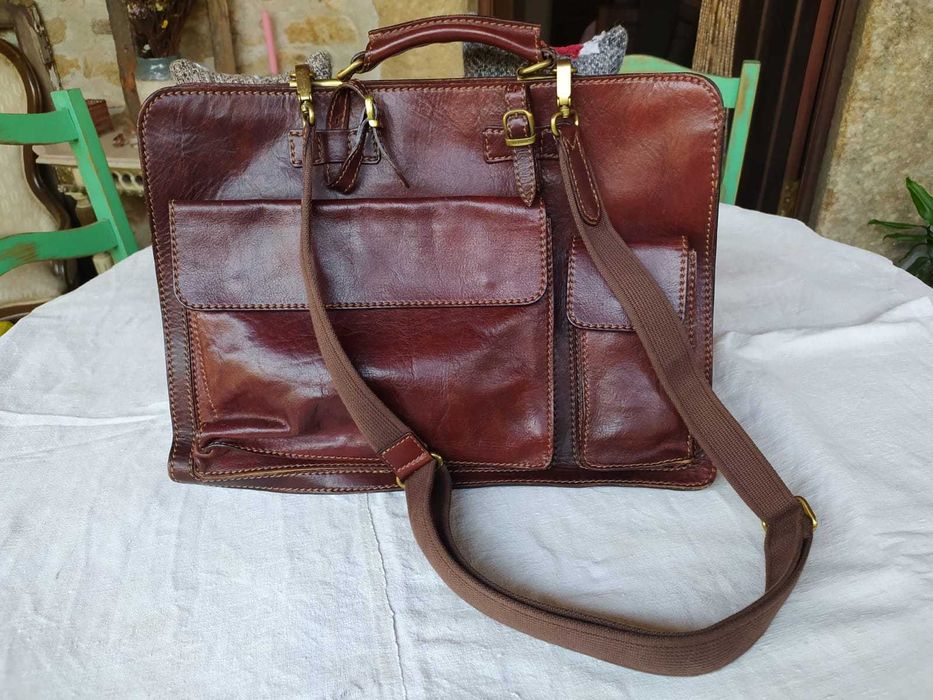 The Bridge - Pasta Executiva em Pele