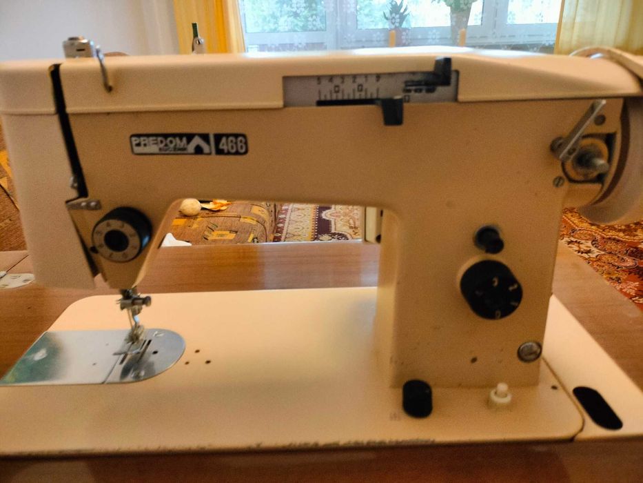 Maszyna do szycia Predom Łucznik 466