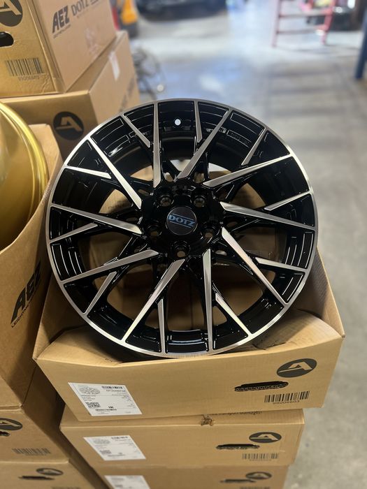 *Komplet alufelg 5x114.3 18”