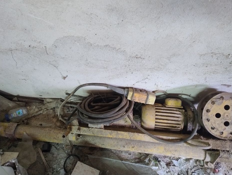 Wyciąg budowlany winda elektryczna.