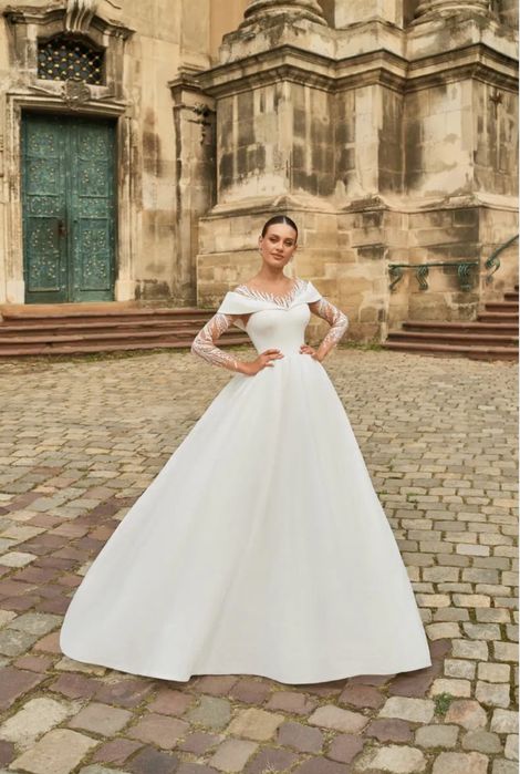 Весільна сукня від Satin Bridal