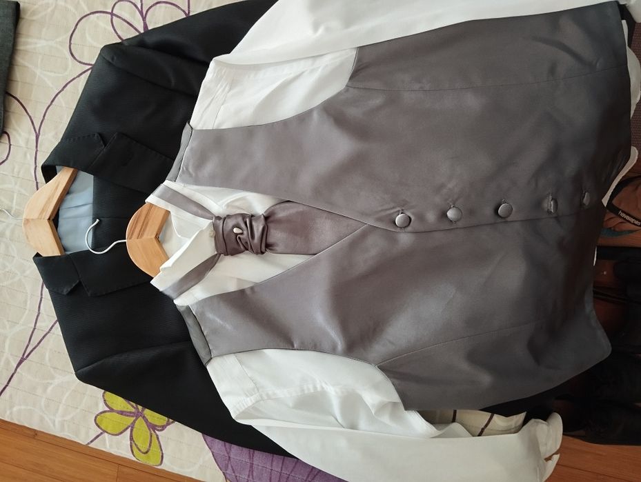 Fato/conjunto para noivo