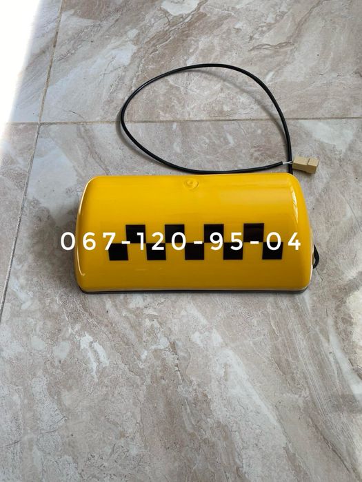 Знак, Фишка, Шашка, такси з шашками на магнитах. Фонарь такси