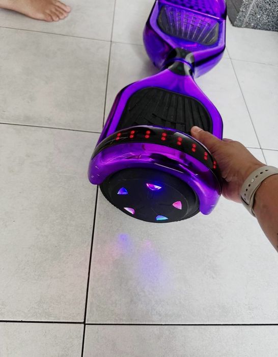 É um Hoverboard muito bom