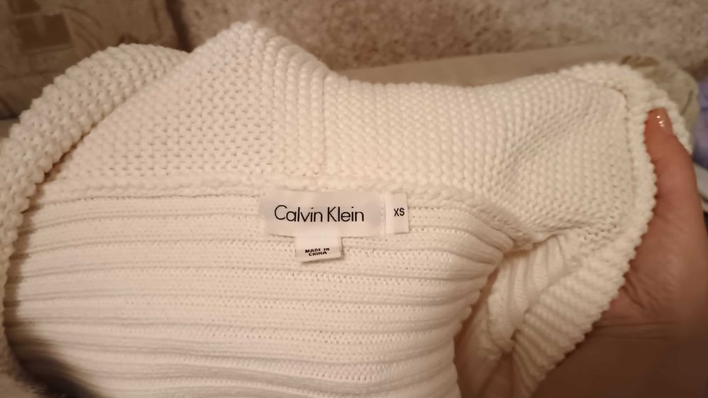 Светр Calvin Klein розмір XS coton