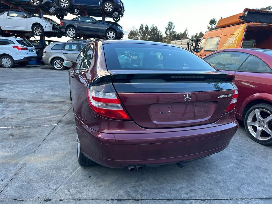MERCEDES SPORT COUPÊ (W203) 180 GASOLINA DE 2002 PARA PEÇAS