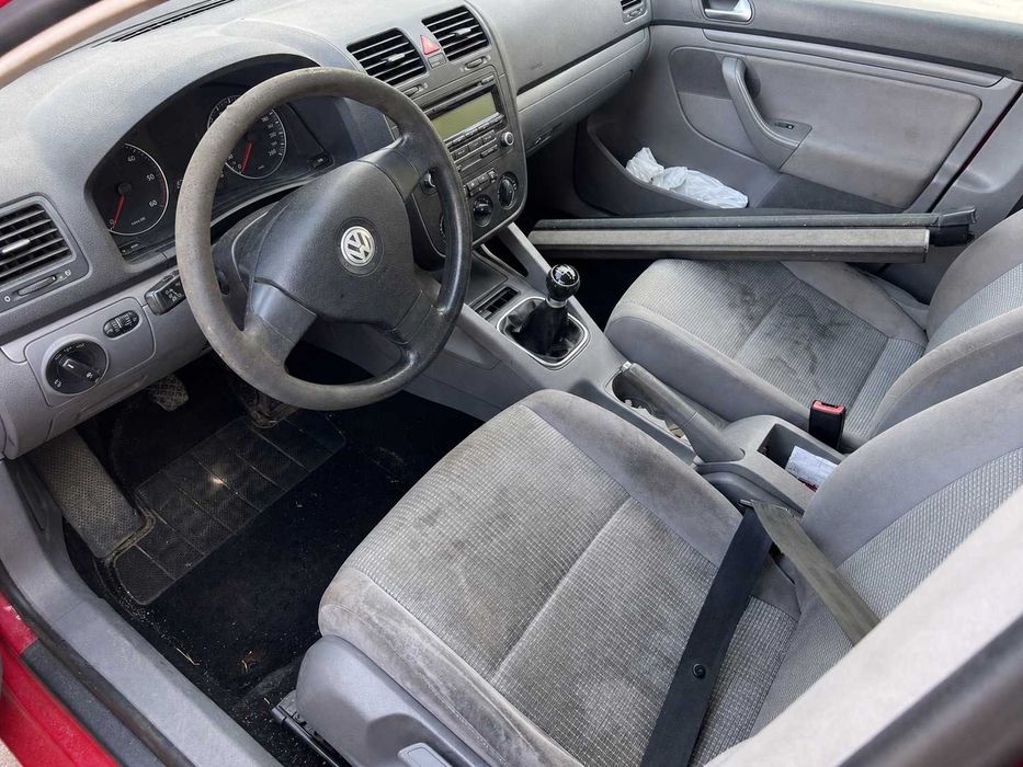 VW Golf V Variant 1.9 TDI – uszkodzona głowica, kompletny