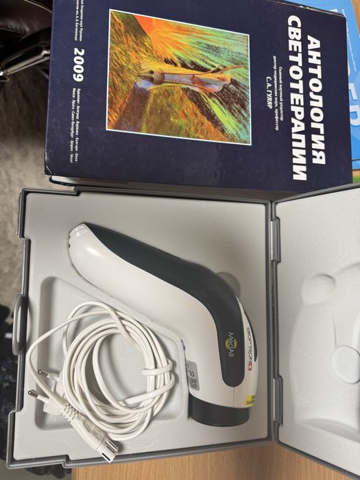 Біоптрон МедОлл (Bioptron MedAll) зі стійкою та книгою