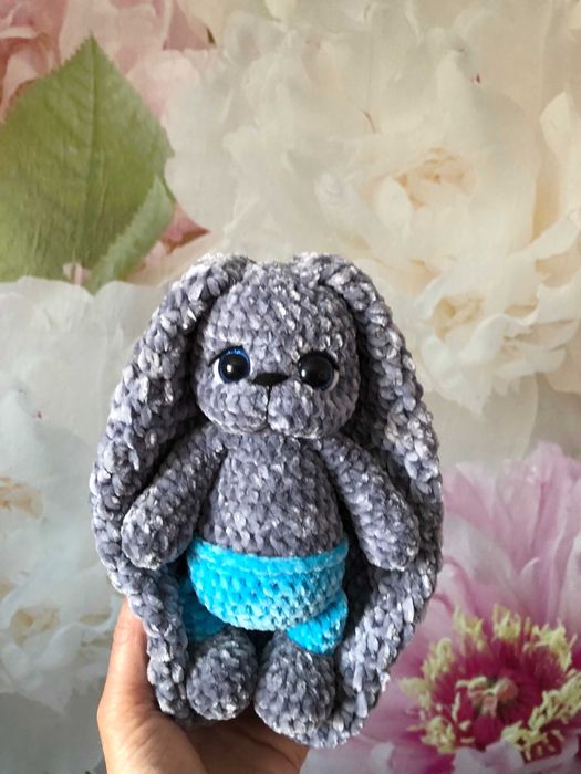 Зайчик Зайка с длиными ушами