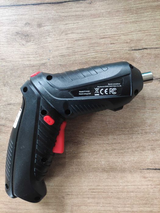 Wkrętak elektryczny