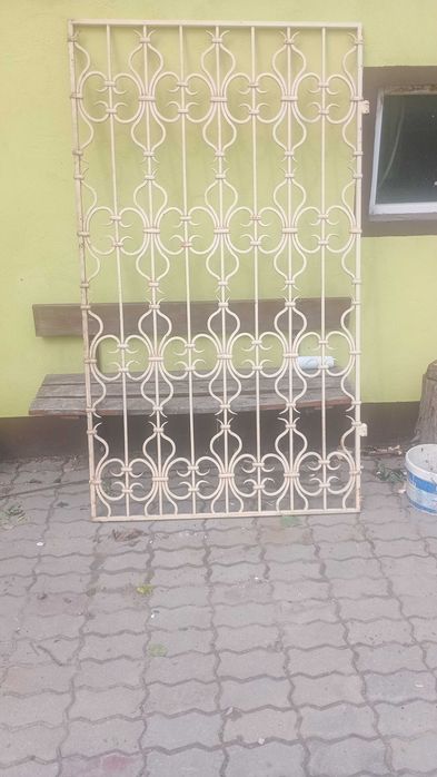 Krata kuta drzwi, okno