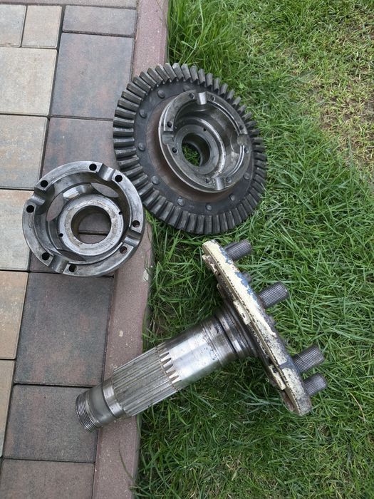 Części Ursus C-360. Mechanizm różnicowy Zwolnica  , tryby skrzynia ,