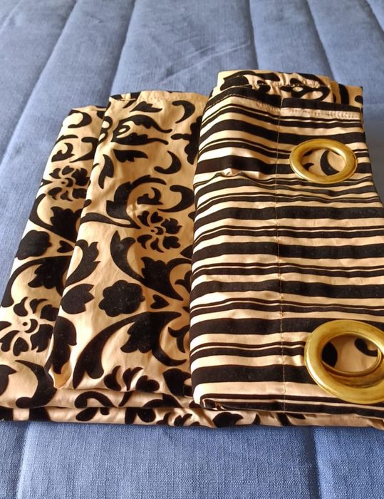 Cortinados Preto e Bege em Cetim
