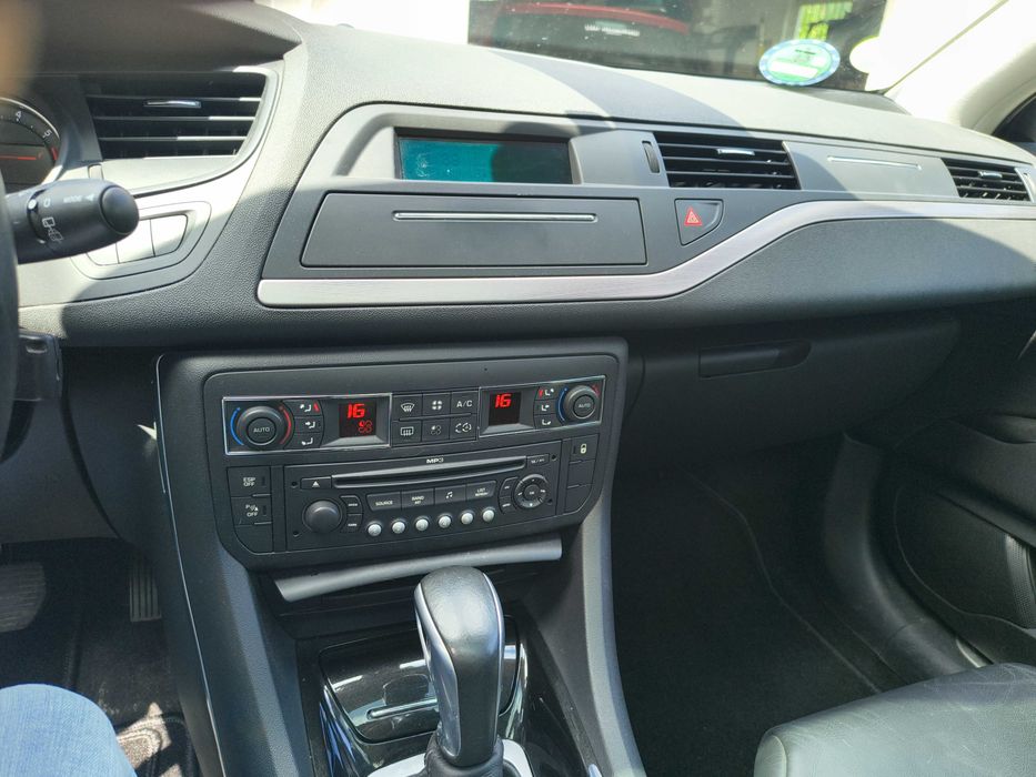 Citroen C5 3.0 V6 - (Benzyna)