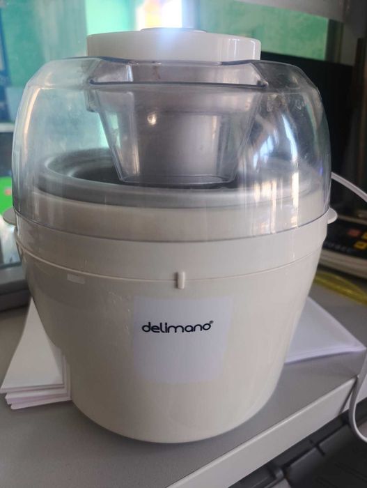 Морожениця Delimano