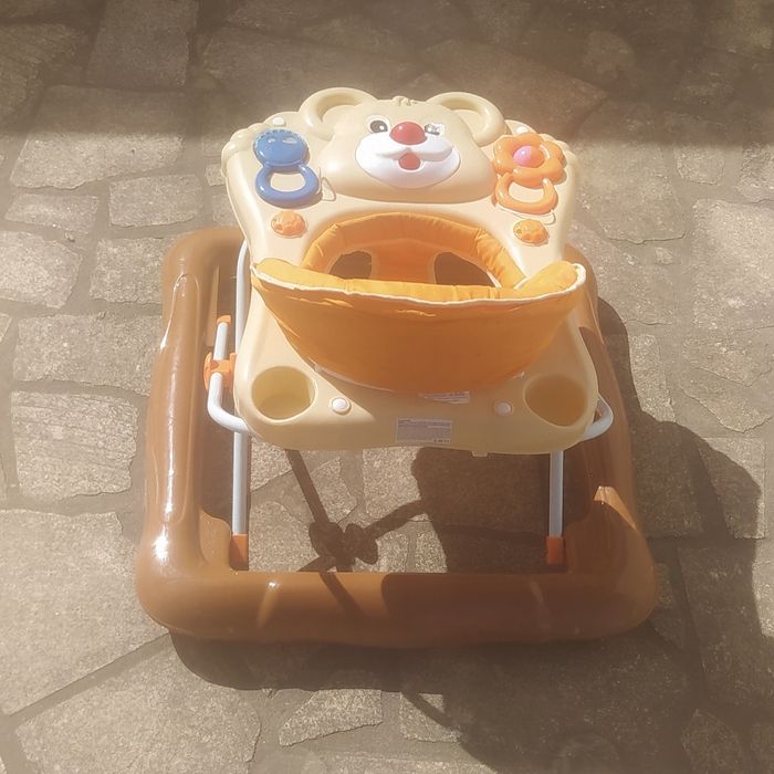 Cadeira/Mesa refeição e aranha de bebé