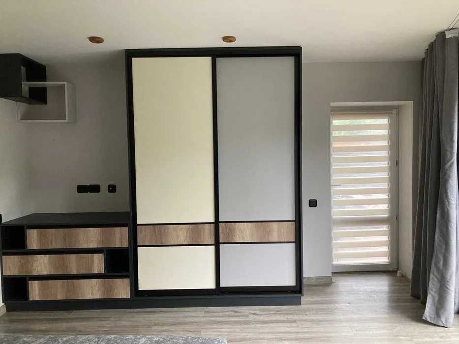 Продаж сучасного 2-поверхового котеджу у КМ Сметана, с. Бірки.